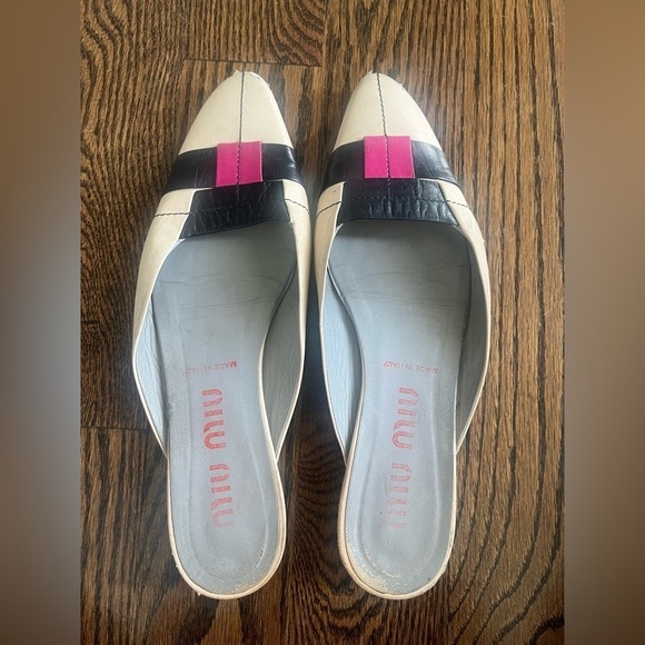 MIU MIU women’s point toe loafers/ flats Sz. 38 (7.5-8) beige - Picture 1 of 5